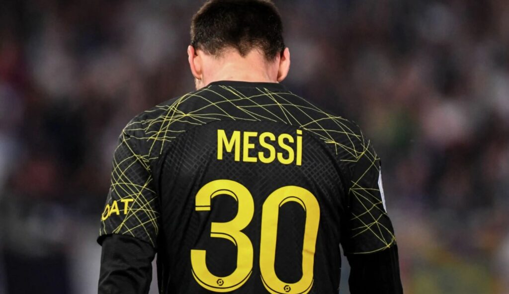 Messi đang thi đấu kém cỏi với PSG